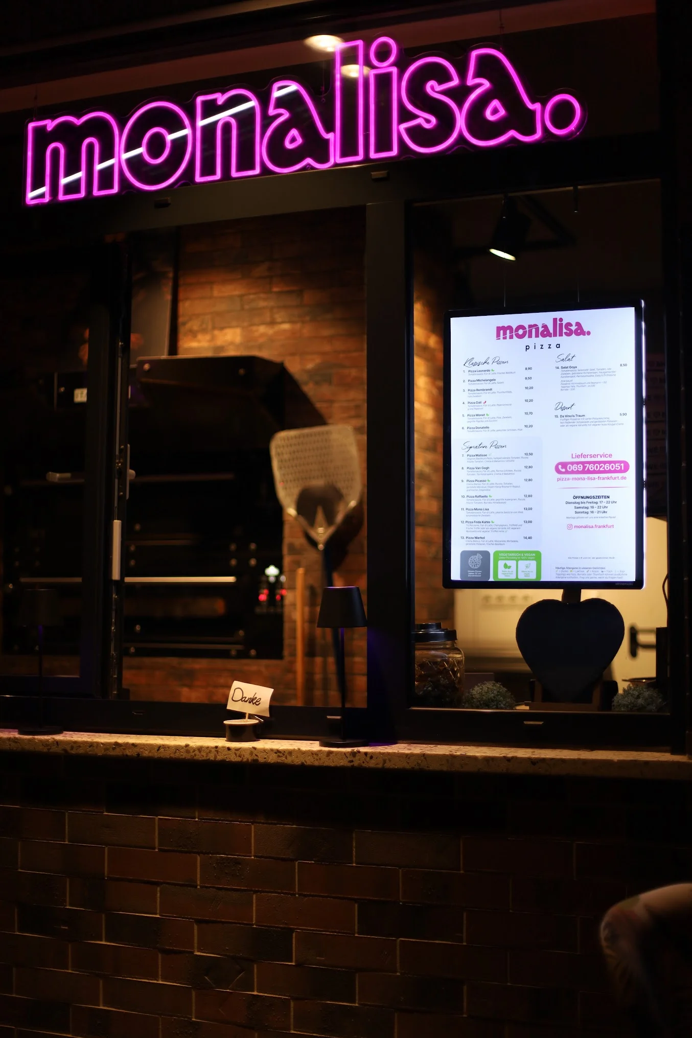 Restaurant bei Nacht